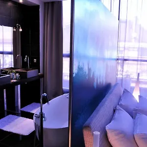 hotel-design-les-bains-douches.midi-pyreneeshotels.com/